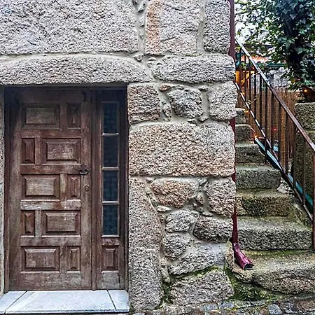 Casa Dos Cobertos Hotel *